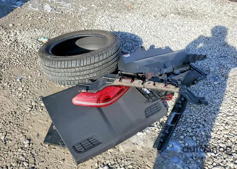 2016 Porsche Panamera 2 z USA, uszkodzony, nr VIN WP0AA2A72GL002415